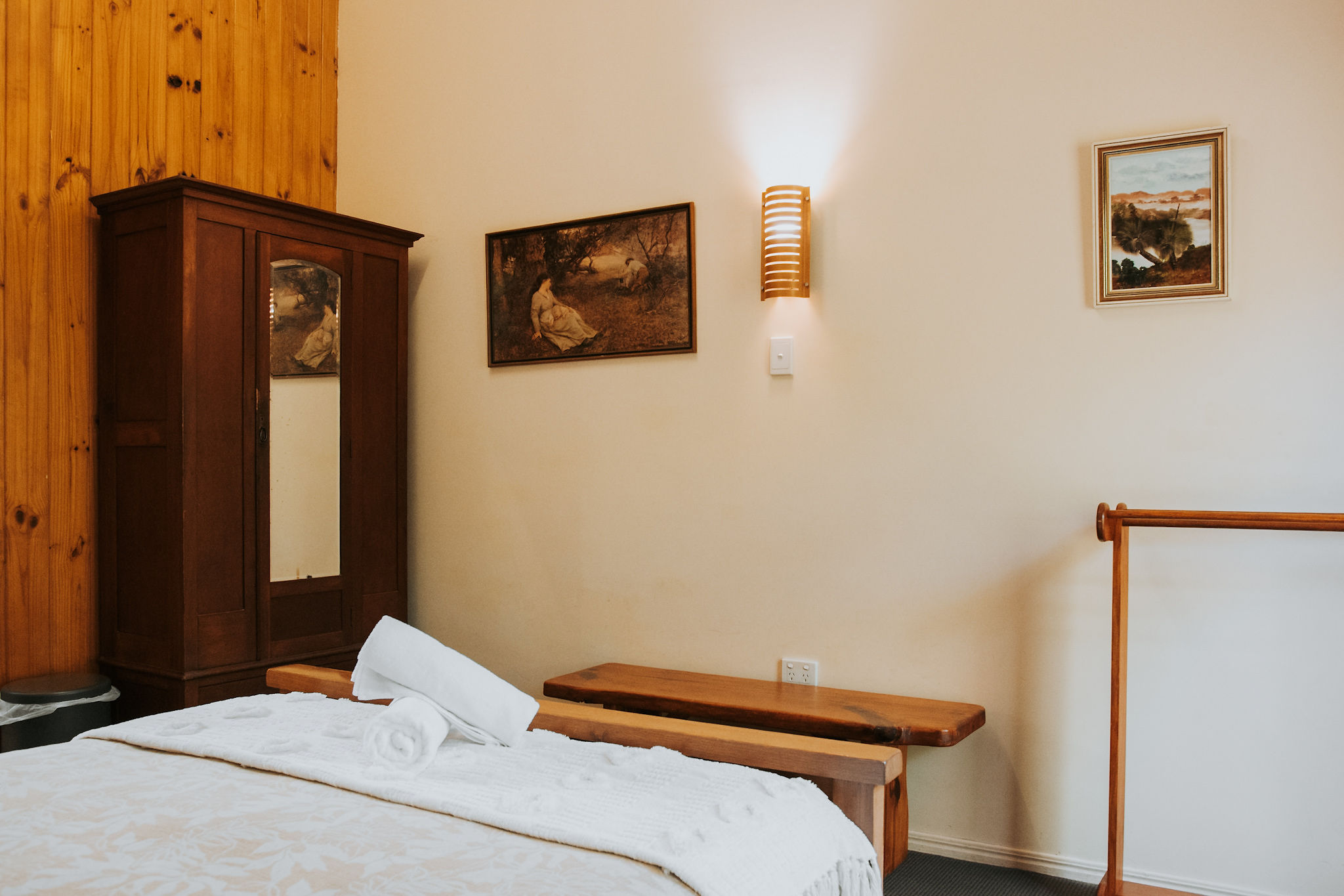 Orchard Room 2